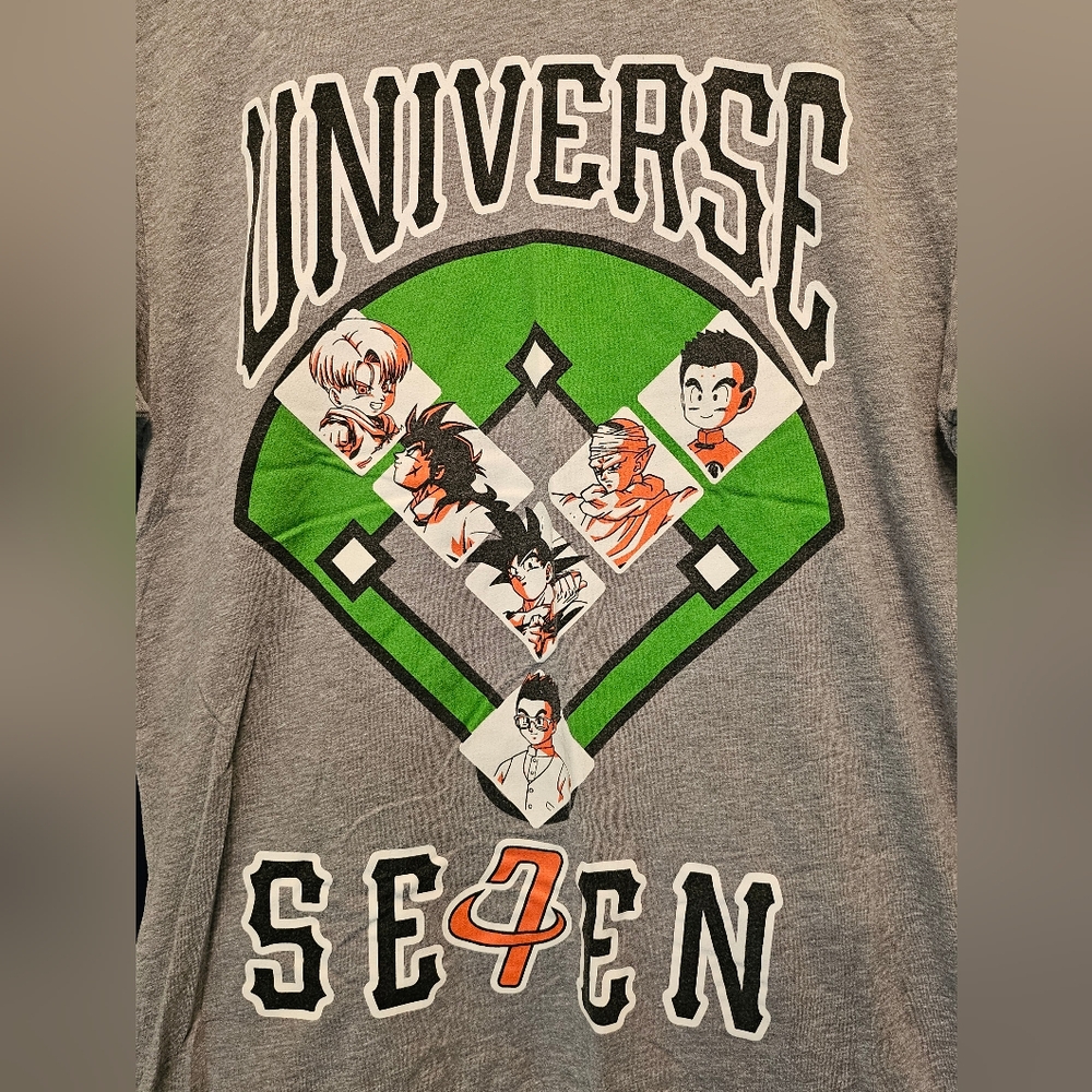 BOXLUNCH DragonBall tshirt